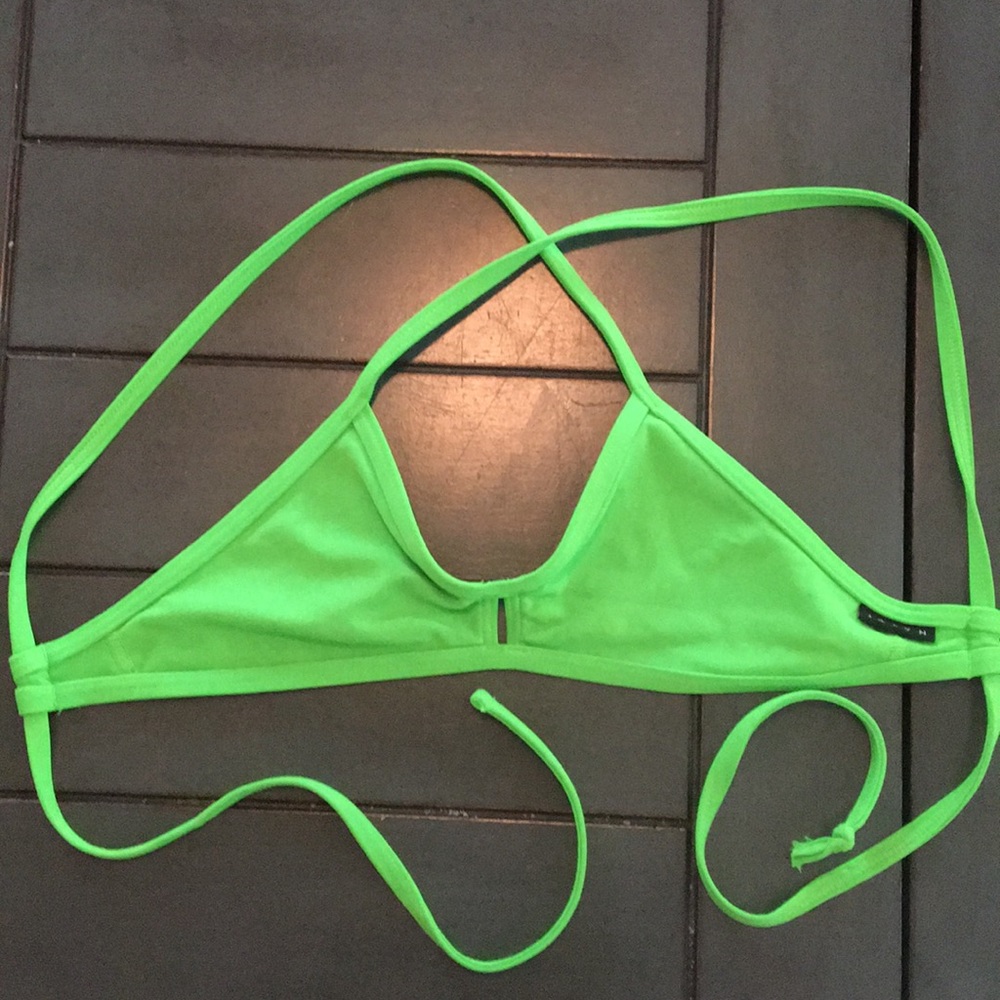 Neon Green Jolyn Vent Top!!